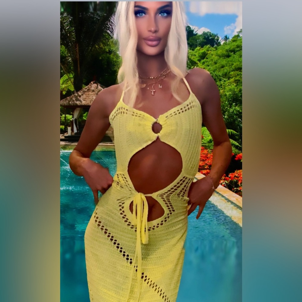 Gorgeous Crochet Dress 💛